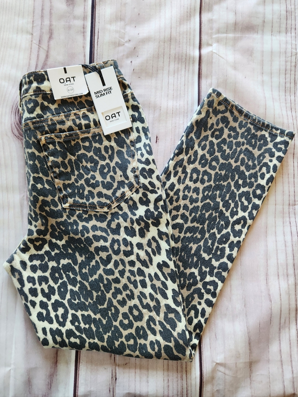NWT OAT New York "Mid Rise Slim Fit" Leopard Print Jean, Women's Size 8/29 - Picture 2 of 11